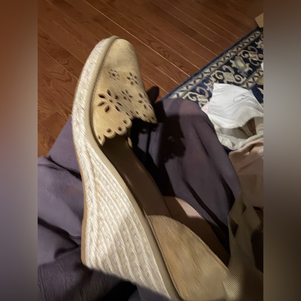 Veronica Beard Beige Espadrille Wedges
